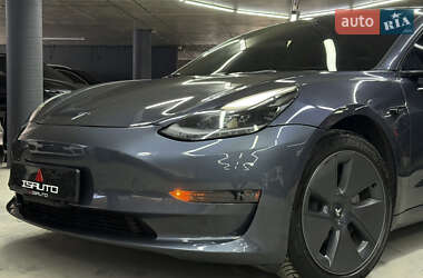 Седан Tesla Model 3 2023 в Одессе