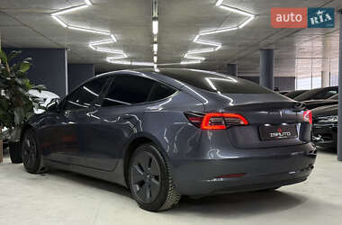 Седан Tesla Model 3 2023 в Одессе