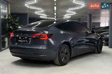 Седан Tesla Model 3 2023 в Одессе