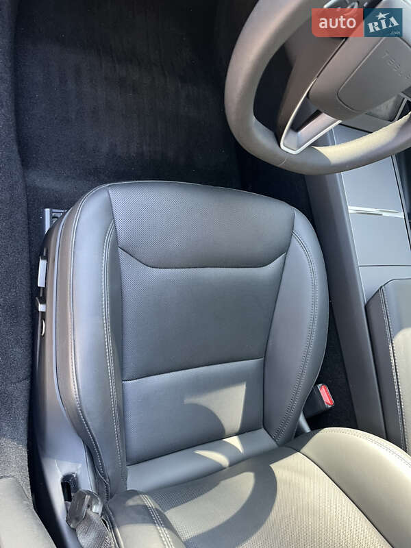 Седан Tesla Model 3 2024 в Львове фото 19 Седан Tesla Model 3 2024 в Львове