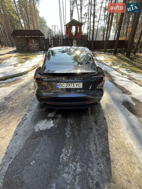 Седан Tesla Model 3 2024 в Львове фото 25 Седан Tesla Model 3 2024 в Львове
