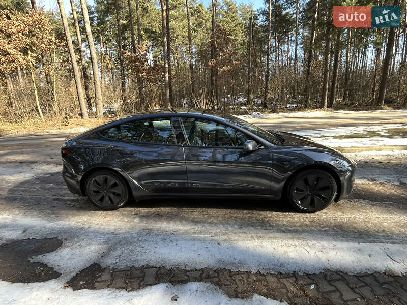 Седан Tesla Model 3 2024 в Львове фото 28 Седан Tesla Model 3 2024 в Львове