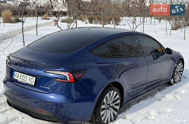 Седан Tesla Model 3 2023 в Киеве
