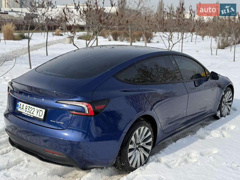 Седан Tesla Model 3 2023 в Киеве