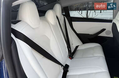 Седан Tesla Model 3 2023 в Киеве