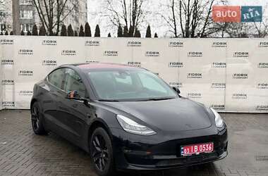 Седан Tesla Model 3 2018 в Луцке