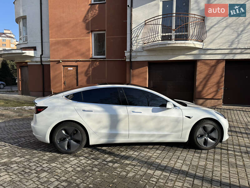 Tesla Model 3 2020 Tesla Model 3 2020