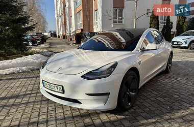 Седан Tesla Model 3 2020 в Івано-Франківську