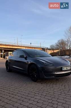 Седан Tesla Model 3 2023 в Львові