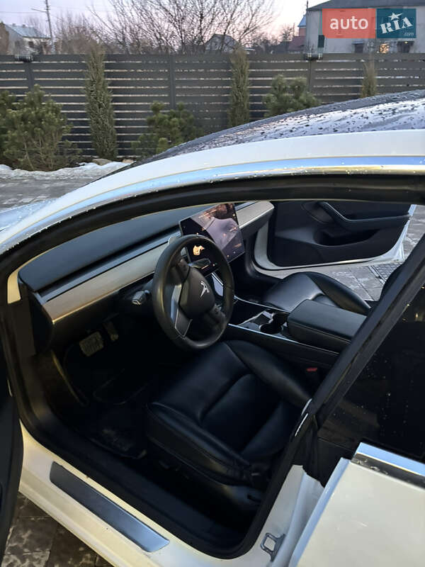 Седан Tesla Model 3 2019 в Каменке-Бугской
