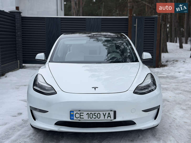 Седан Tesla Model 3 2019 в Виннице