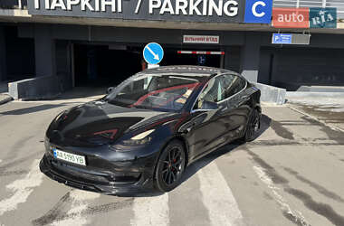 Седан Tesla Model 3 2018 в Києві