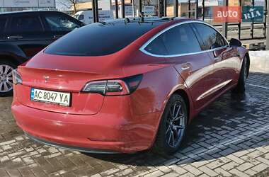 Седан Tesla Model 3 2018 в Луцке