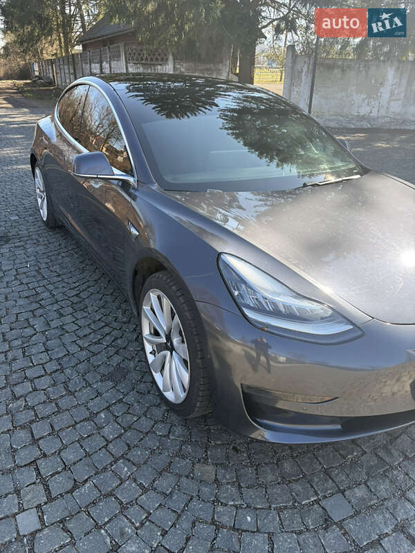 Седан Tesla Model 3 2019 в Сваляві фото 4 Седан Tesla Model 3 2019 в Сваляві