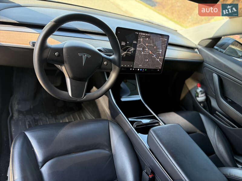 Седан Tesla Model 3 2019 в Сваляві фото 11 Седан Tesla Model 3 2019 в Сваляві
