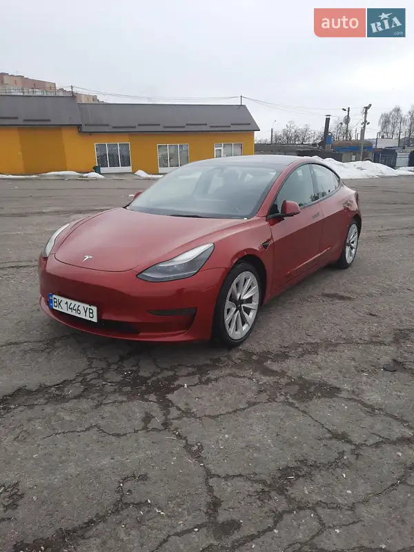 Tesla Model 3 2022