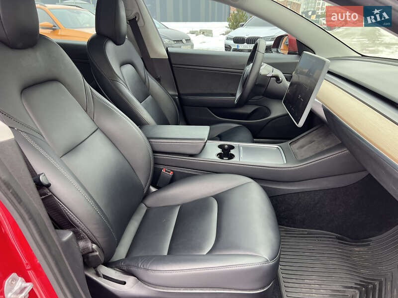 Седан Tesla Model 3 2020 в Хмельницком