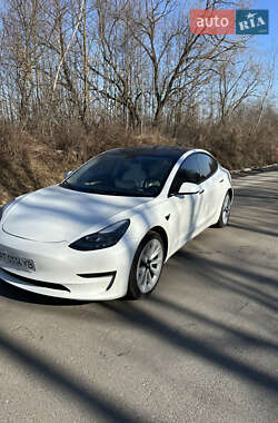 Седан Tesla Model 3 2022 в Ивано-Франковске