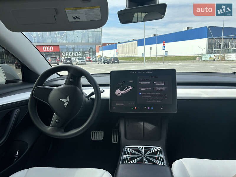 Седан Tesla Model 3 2021 в Тернополе