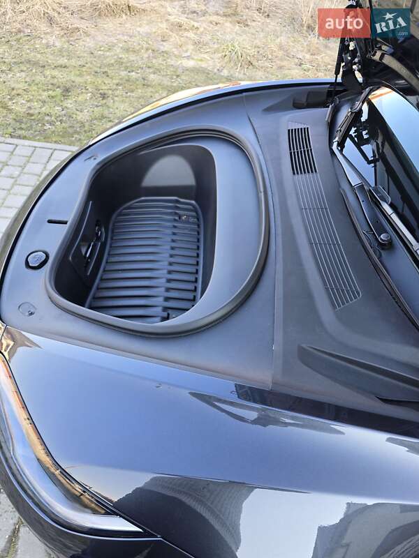 Седан Tesla Model 3 2025 в Львові фото 13 Седан Tesla Model 3 2025 в Львові