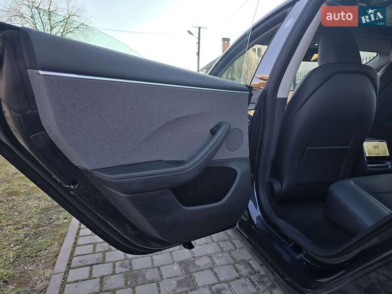 Седан Tesla Model 3 2025 в Львові фото 15 Седан Tesla Model 3 2025 в Львові