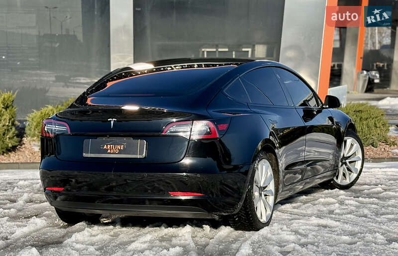 Седан Tesla Model 3 2019 в Харкові