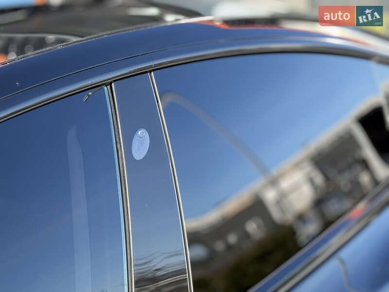 Седан Tesla Model 3 2019 в Харкові