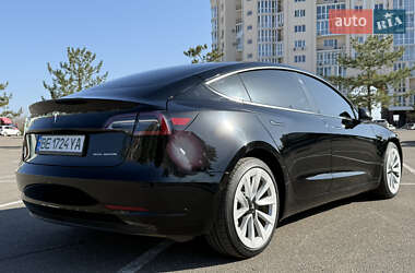 Седан Tesla Model 3 2021 в Николаеве