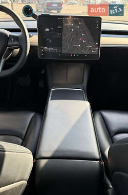 Седан Tesla Model 3 2021 в Николаеве