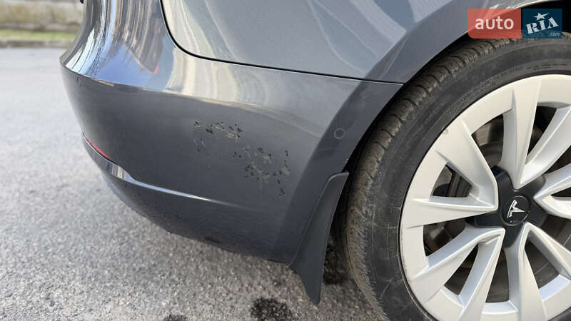 Седан Tesla Model 3 2022 в Запоріжжі