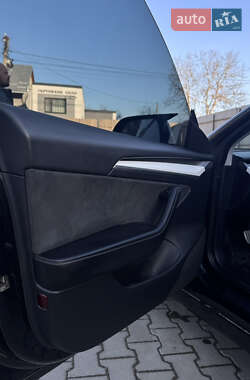 Седан Tesla Model 3 2021 в Ивано-Франковске