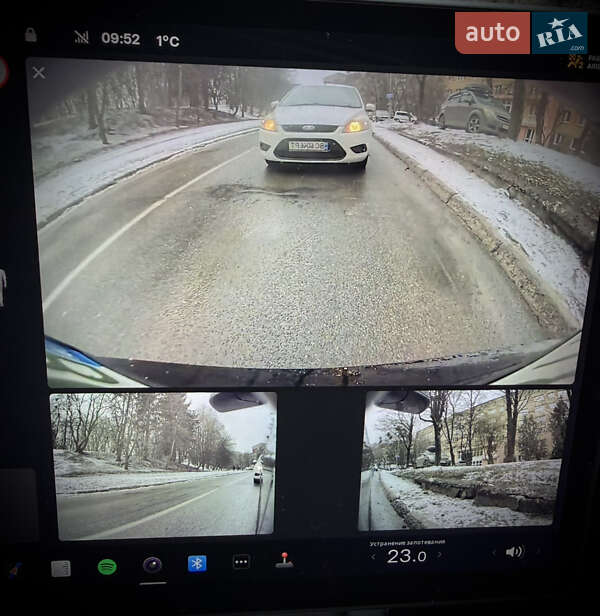 Седан Tesla Model 3 2021 в Львове