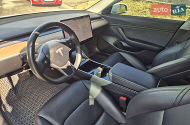 Седан Tesla Model 3 2018 в Львове