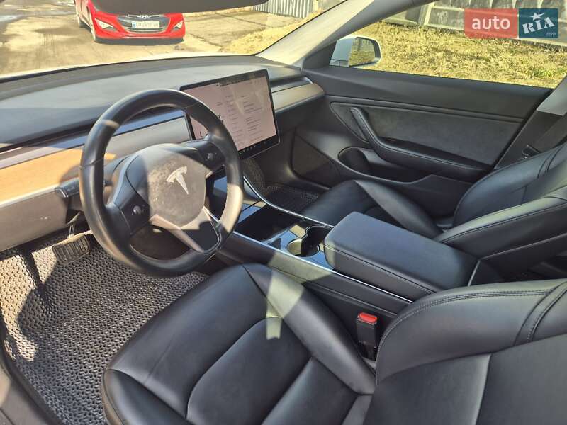 Седан Tesla Model 3 2018 в Львові фото 6 Седан Tesla Model 3 2018 в Львові