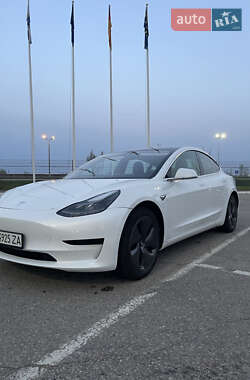 Седан Tesla Model 3 2020 в Дніпрі