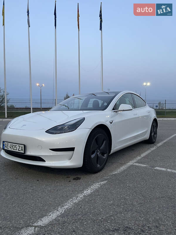 2020 Tesla Model-3, VIN LRW3E7FABLC114268:plate — фото 1 (autoria)