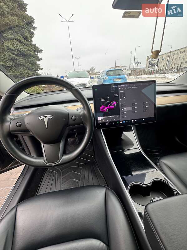 Tesla Model 3 2019