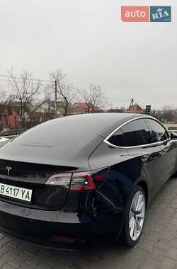 Седан Tesla Model 3 2019 в Виннице