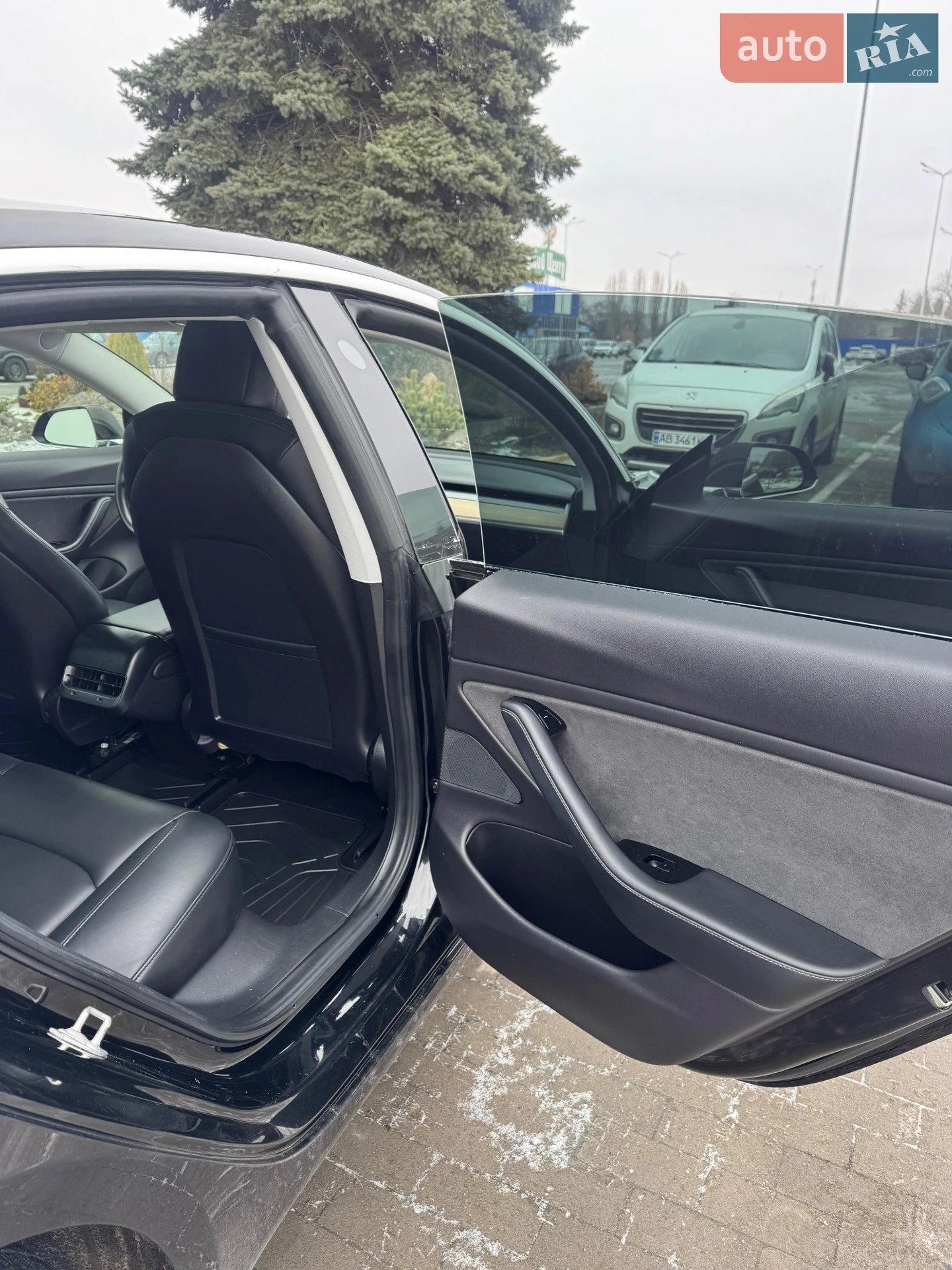 2019 Tesla Model 3 - мініатюра 24
