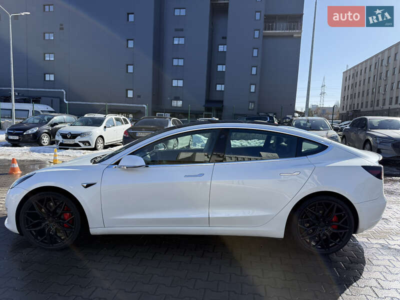 Седан Tesla Model 3 2020 в Киеве фото 17 Седан Tesla Model 3 2020 в Киеве
