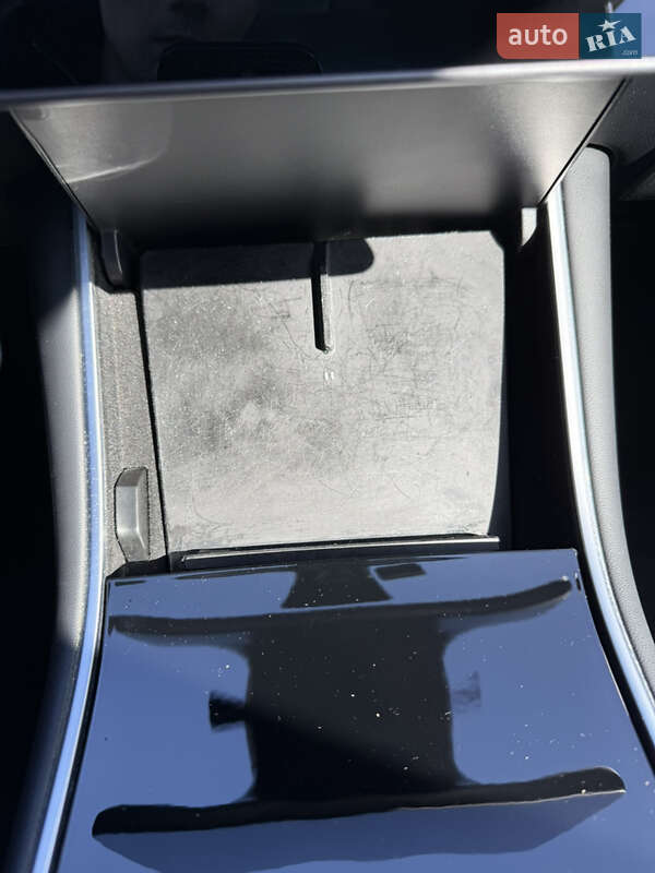 Седан Tesla Model 3 2020 в Киеве фото 20 Седан Tesla Model 3 2020 в Киеве