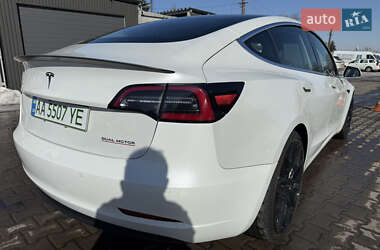 Седан Tesla Model 3 2020 в Киеве