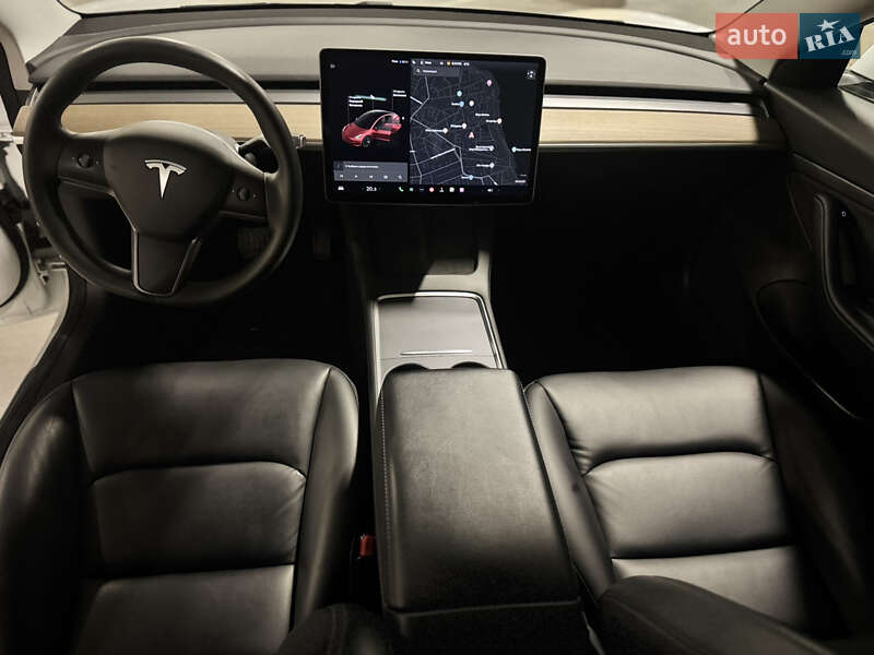 Седан Tesla Model 3 2020 в Одесі
