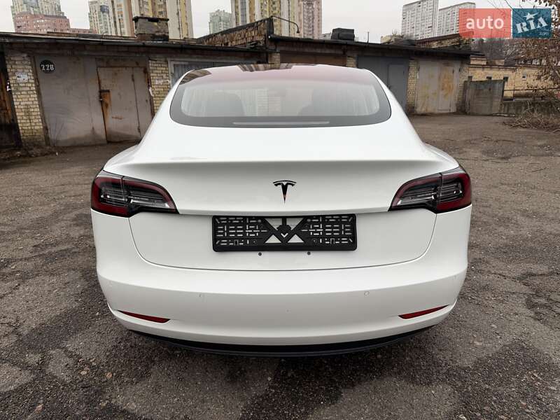 Седан Tesla Model 3 2018 в Киеве фото 13 Седан Tesla Model 3 2018 в Киеве