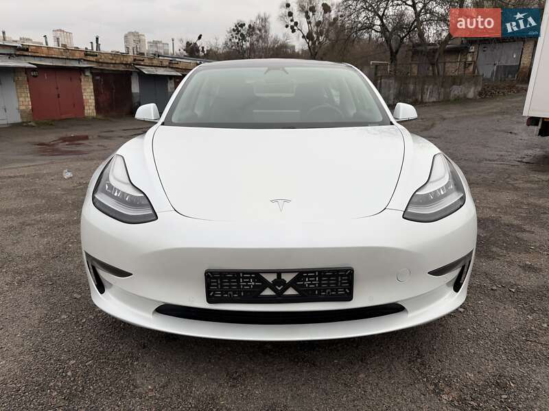 Седан Tesla Model 3 2018 в Киеве фото 27 Седан Tesla Model 3 2018 в Киеве
