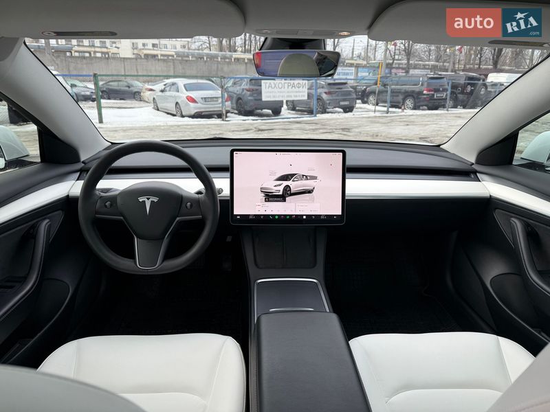 Седан Tesla Model 3 2023 в Киеве фото 31 Седан Tesla Model 3 2023 в Киеве