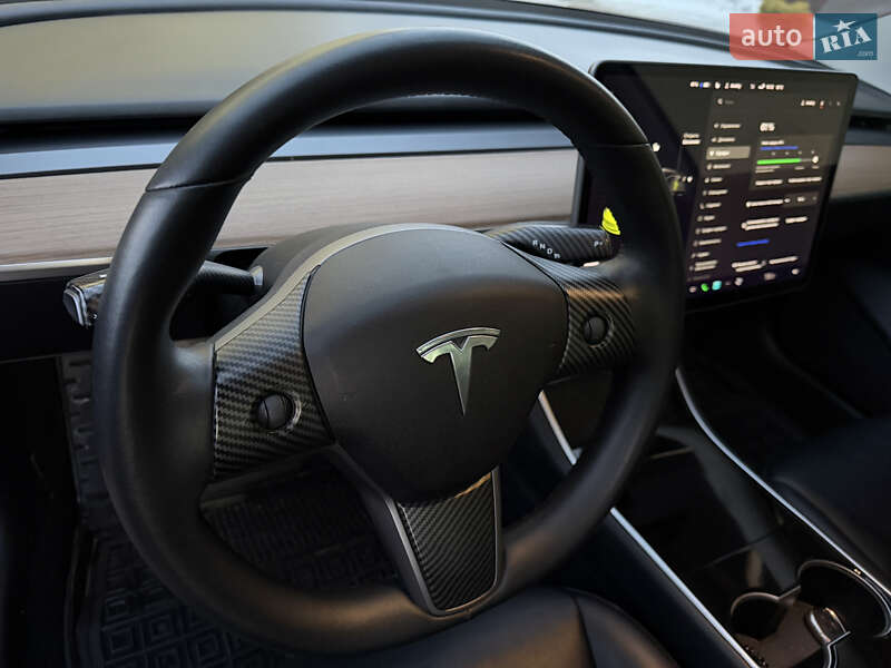 Седан Tesla Model 3 2019 в Збаражі