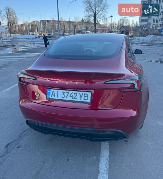 Седан Tesla Model 3 2025 в Києві