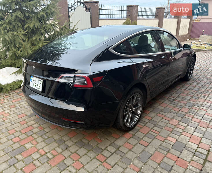 Седан Tesla Model 3 2020 в Одессе