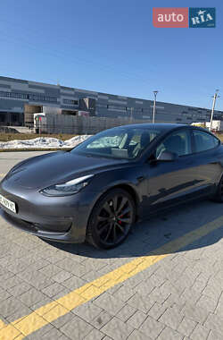 Седан Tesla Model 3 2020 в Львове